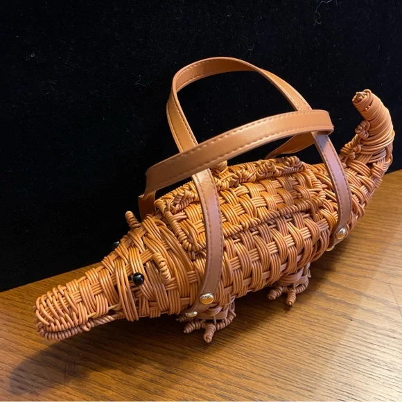 Tommy Bahama Woven Alligator/Retailer Basket Purse in Tan NWT collectible - Picture 2 of 10